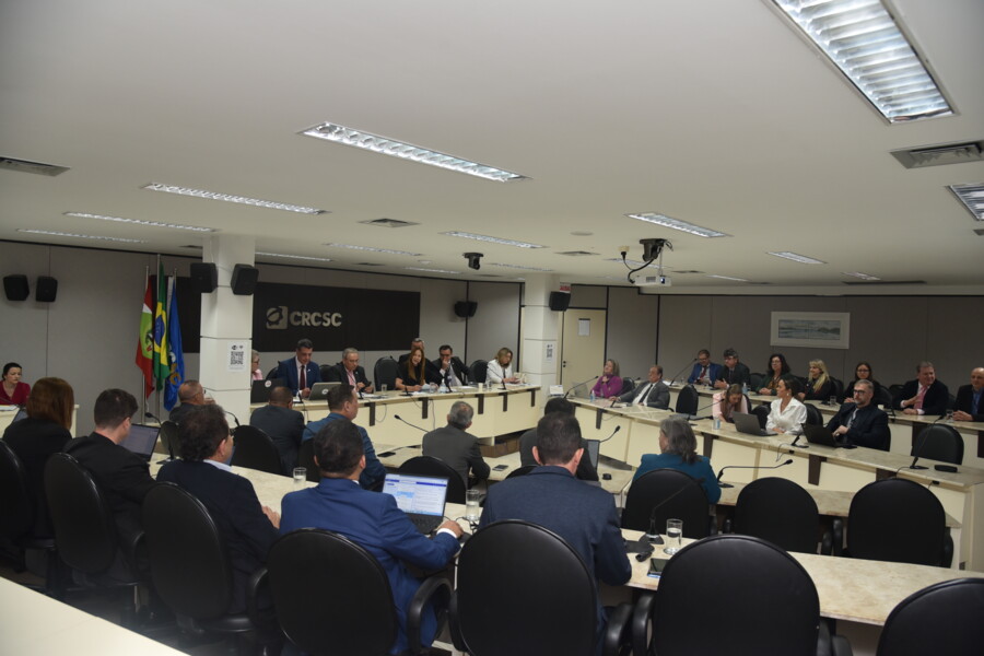 reuniao-plenaria-tem-entrega-de-carteira-profissional-homenagem-e-apresentacao-de-resultados