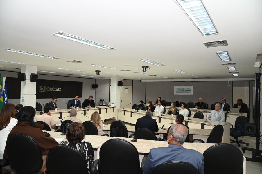 xv-seminario-juridico-contabil-reune-especialistas-para-debater-reforma-tributaria-tecnologia-e-desafios-profissionais