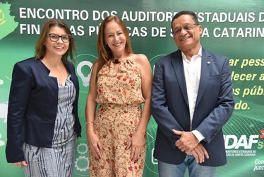 CRCSC prestigia o 1º Encontro dos Auditores Estaduais de Finanças Públicas de Santa Catarina