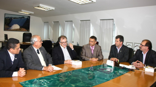 CRCSC se reúne com presidente da Casan